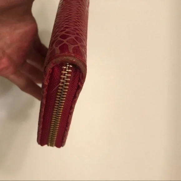 Michael kors red snakeskin embossed leather wallet - Picture 3 of 11